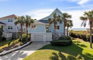 Exterior - 5 Sand Dune by Avantstay Oceanfront Amazing Views Large Yard (Isle of Palms)