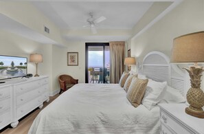 House (2 Bedrooms) | Interior - 303a Shipwatch by Avantstay Ocean View, Shared Pool, Boardwalk to Beach (Isle of Palms)