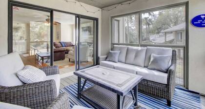 401 Yacht by Avantstay Marina View, Pool, Porch