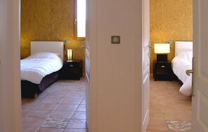 4 bedrooms, travel cot, free WiFi, bed sheets - La Metairie Des Bories (Antonne-et-Trigonant)
