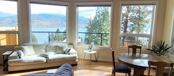 Stunning lakeview chalet in heart of the Okanagan!