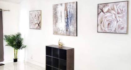 Panoramic Strip Views ~ Spacious, Gorgeous Home!