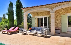 Terrace/patio - Stunning home in Gordes (Gordes)