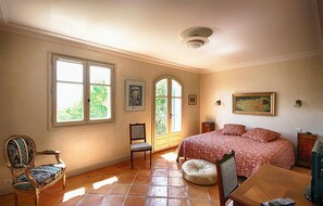 5 camere, culla da viaggio, Wi-Fi gratuito, lenzuola