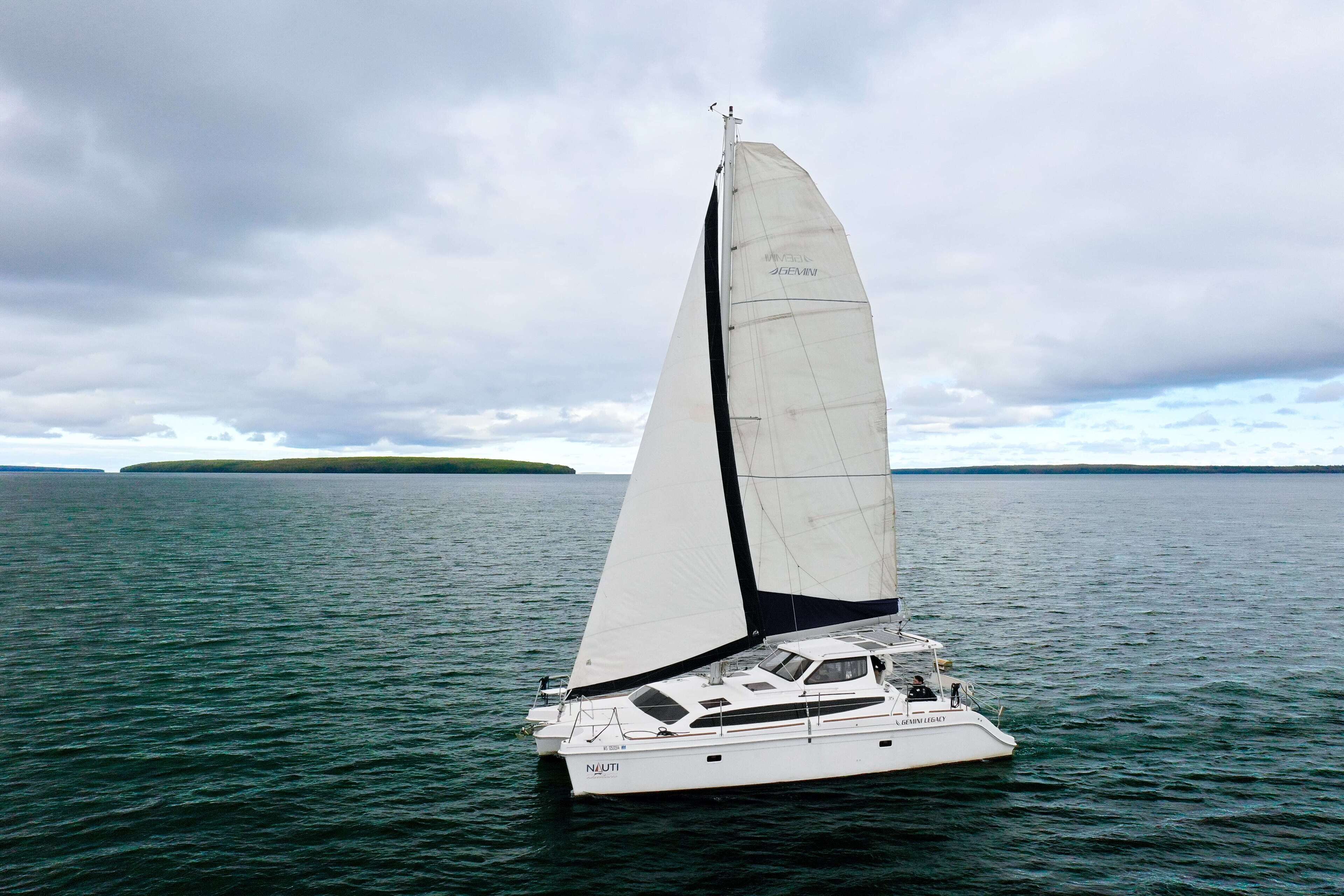 True North Sailing - Multi Day Apostle Islands Expedition