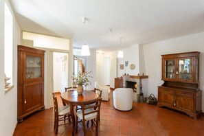 Dining - SE053 - Senigallia, wonderful three-room apartment with swimming pool (Senigallia)