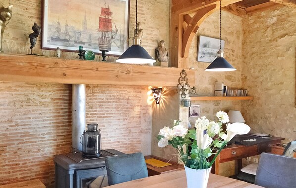 Dining - Amazing home in Saint-Jory-las-Bloux (Saint-Jory-las-Bloux)