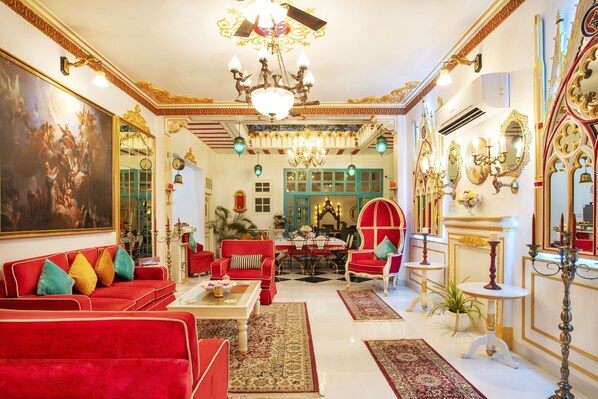 Smart TV de 55 pulgadas con canales digitales y Netflix