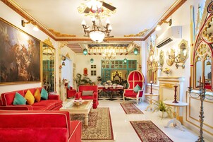 55-inch Smart TV with digital channels, Netflix, streaming services