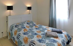 2 chambres, lit de bébé portatif, accès au Wi-Fi (inclus)