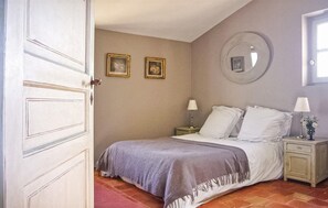 4 chambres, lit parapluie, Wi-Fi gratuit, draps fournis
