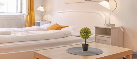 2 chambres, fer et planche à repasser, Wi-Fi, draps fournis