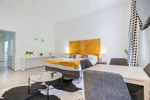 1 bedroom, iron/ironing board, WiFi, bed sheets - Cosy 1 Bedroom Apartment in Central Location (Vienna)