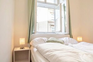 2 bedrooms, WiFi, bed sheets