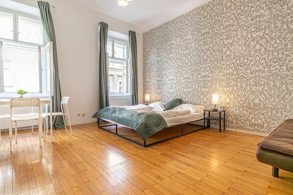 2 bedrooms, WiFi, bed sheets