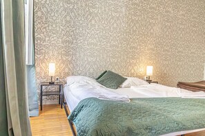 2 bedrooms, WiFi, bed sheets