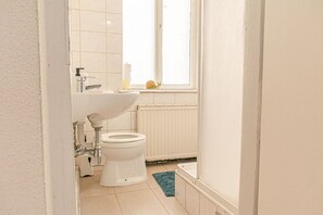 Douche, sèche-cheveux