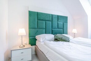 3 bedrooms, WiFi, bed sheets