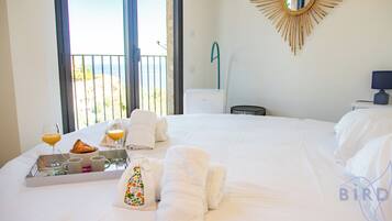 4 chambres, fer et planche Ă repasser, Wi-Fi, draps fournis