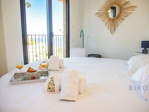 4 soverom, strykejern/-brett, wi-fi og sengetøy