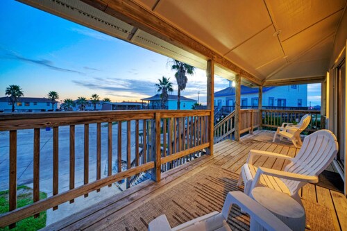 Private Pool, in Golf Cart Zone, Golf Cart for Rent Sea Therapy by Avantstay