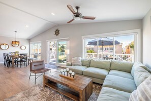 House (3 Bedrooms) | Interior - Ocean Breeze II by Avantstay Steps to the Beach! (Newport Beach)