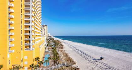 Beachfront 3bdr Private Beach Access, Ocean Views, Gym Sunscape by Avantstay