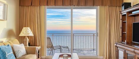 House (3 Bedrooms) | Front of property