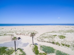 On the beach - Home that makes you feel like you are on an Island at the "End of the World" (Bald Head Island)