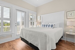 4 chambres, bureau, accès Internet, draps fournis