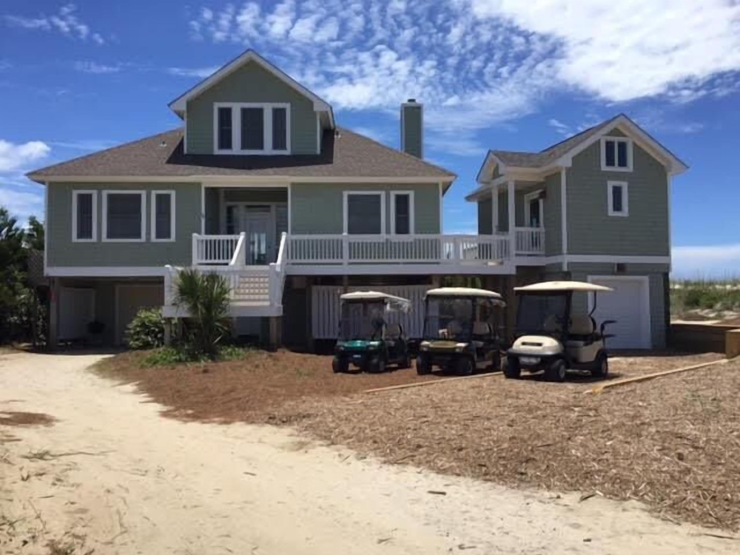 The Hartshorn House  Oceanfront  Five Bedrooms  Private Beach Access  3 G