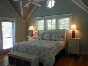 5 chambres, fer et planche à repasser, accès Internet, draps fournis