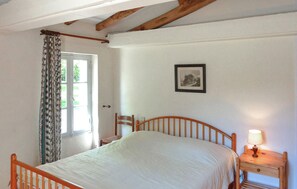 8 bedrooms, travel cot, bed sheets - Beautiful home in Lamonzie Montastruc (Lamonzie Montastruc)