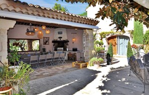 Restauration extérieure