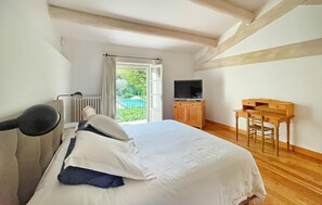 5 chambres, lit parapluie, Wi-Fi gratuit, draps fournis