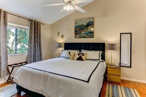 2 bedrooms, iron/ironing board, travel crib, free WiFi