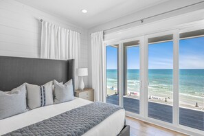 6 bedrooms, iron/ironing board, travel cot, free WiFi - Barefoot Bliss by Stay on 30a (Santa Rosa Beach)