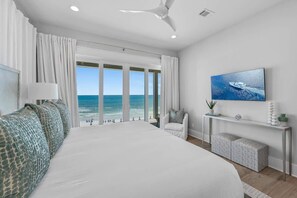 6 bedrooms, iron/ironing board, free WiFi - Barefoot Bliss by Stay on 30a (Santa Rosa Beach)