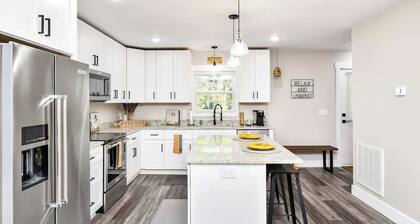 Modern Urban Retreat in Downtown Greenville
