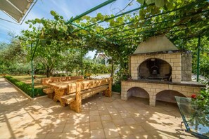 Outdoor dining - Holiday flat near the beach (Poreč)
