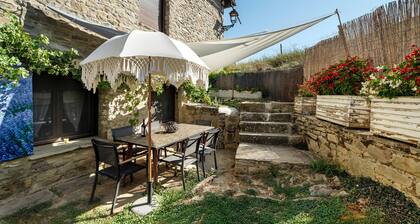 Holiday Home 'Regalate Paz 2' with Mountain View, Private Pool and Wi-Fi