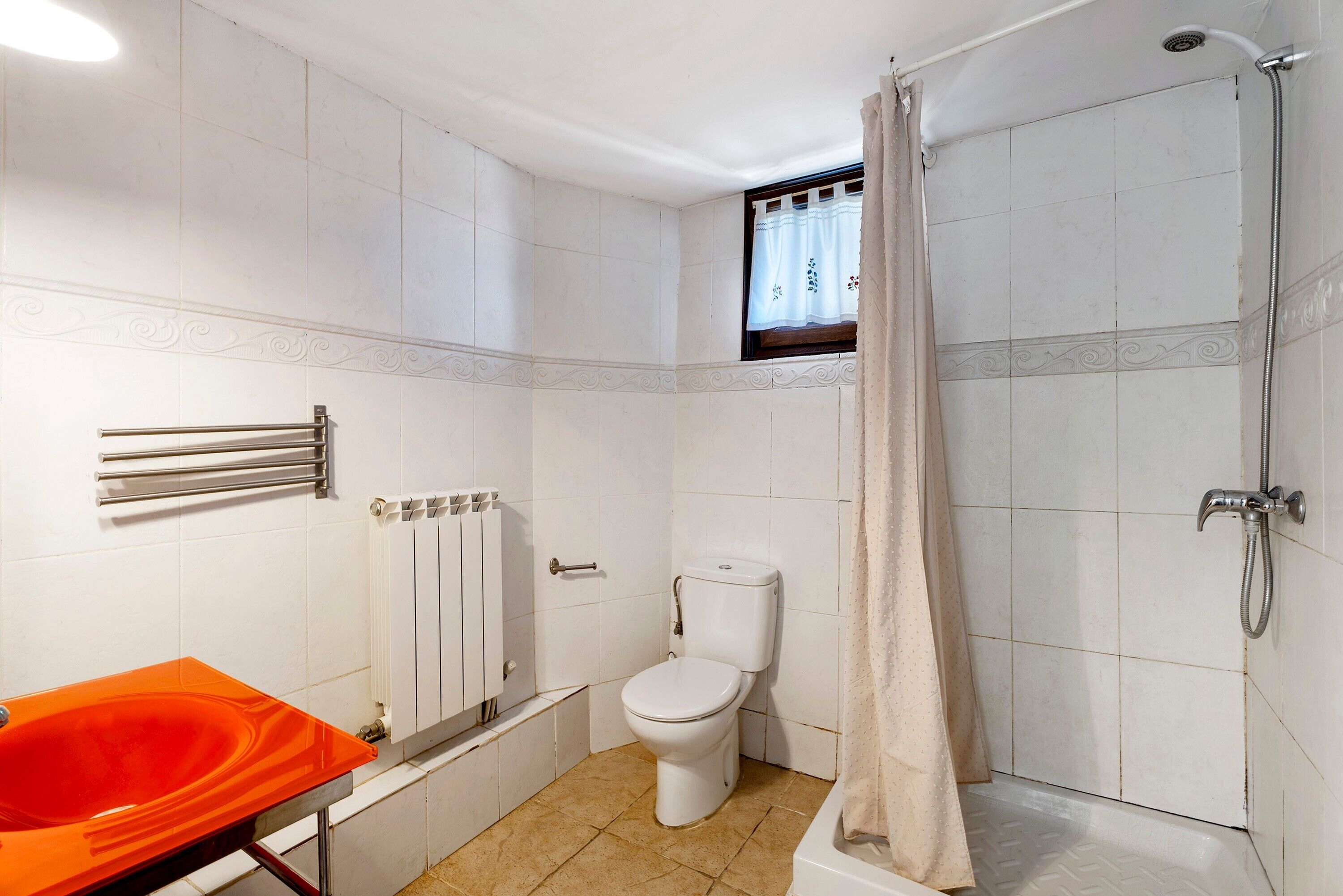 Doccia, asciugacapelli, asciugamani