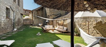 Holiday Home 'Regalate Paz' with Mountain View, Shared Pool and Wi-Fi