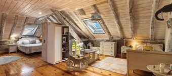 Holiday Home 'Regalate Paz' with Mountain View, Shared Pool and Wi-Fi