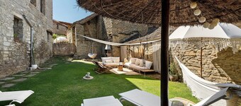 Holiday Home 'Regalate Paz' with Mountain View, Shared Pool and Wi-Fi