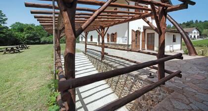 Apartamento estudio 'Ant Ra Prina Verde' con vistas a la montaña y jardín compartido