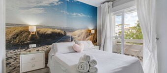 Apartment 'Casa Blanca' with Private Terrace, Balcony and Wi-Fi