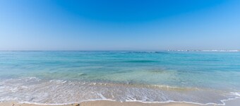 Villa 'Wanda' with Direct Access to the Beach and Air Conditioning