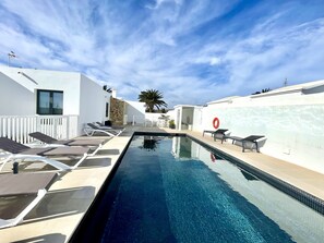 Pool - 'Casa Marina' with Private Pool, Private Terrace and Wi-Fi (Costa Teguise)