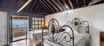 Ferienhaus 'La Tunera' mit Meerblick, privatem Pool und Wi-Fi